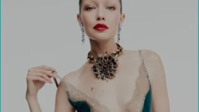 جيجي حديد بإطلالة جريئة على غلاف «Vogue France».. الحواجب المبيّضة تعيد صياغة ملامح عارضة الأزياء
