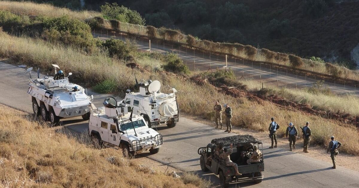 قصف مدفعي إسرائيلي يستهدف أطراف بلدات في جنوب لبنان وسط تحركات لاحتواء التصعيد - صورة مميزة قصف مدفعي إسرائيلي يستهدف أطراف بلدات في جنوب لبنان وسط تحركات لاحتواء التصعيد